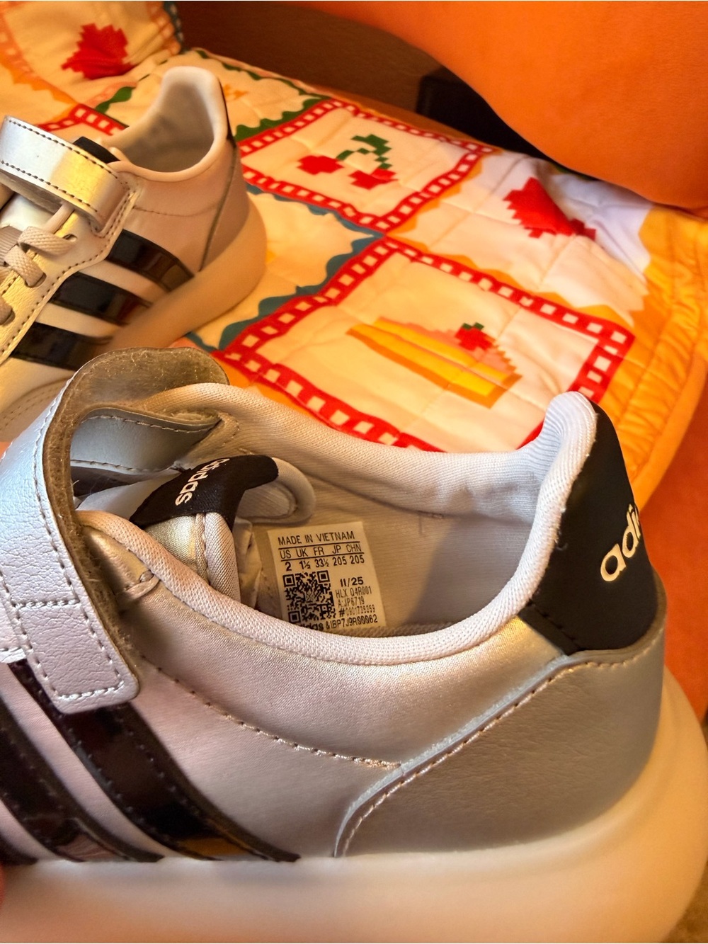 Adidas - Kids Barreda Decode Shoes, kids size 2 - Picture 4 of 4